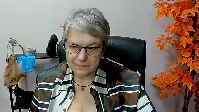 IrisDream online show from 12-11-24, 01:49