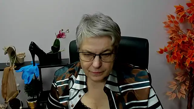 IrisDream online show from 12-16-24, 10:50