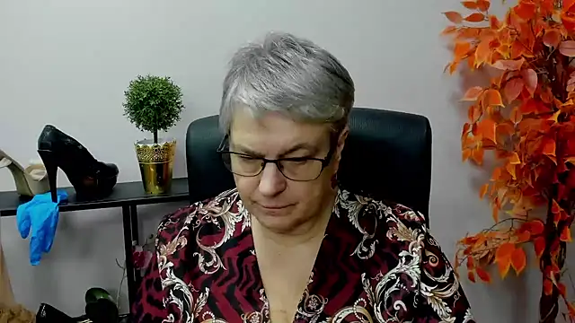 IrisDream online show from 12-19-24, 10:24