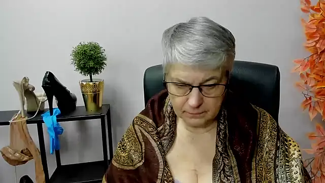 IrisDream online show from 01-02-25, 07:12