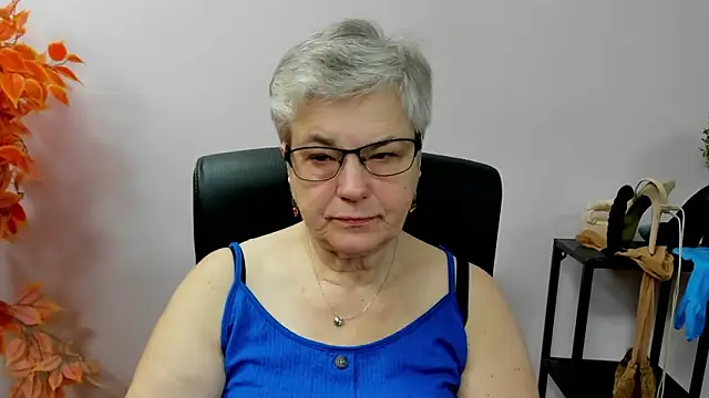 IrisDream online show from 10-13-25, 06:24