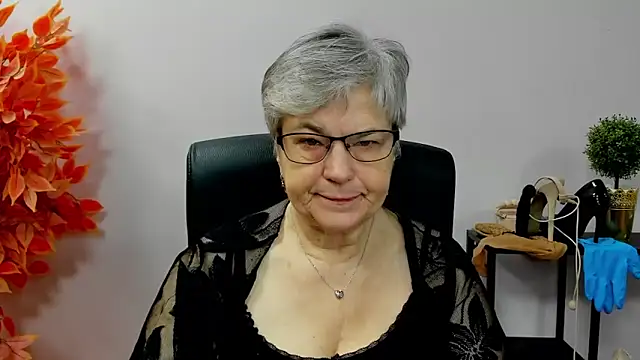 IrisDream online show from 11-19-25, 07:08