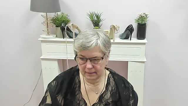 IrisDream online show from 02-04-26, 07:25