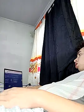 Snapshot of Bruno_Iris_sex chatting on 09-30-25, 11:04 Bruno Iris sex online show from 09-30-25, 11:04