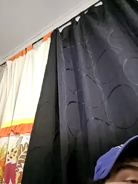 Snapshot of Bruno_Iris_sex chatting on 10-03-25, 03:14 Bruno Iris sex online show from 10-03-25, 03:14