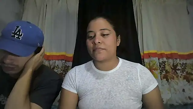 Snapshot of Bruno_Iris_sex chatting on 10-18-25, 08:37 Bruno Iris sex online show from 10-18-25, 08:37