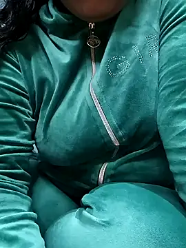 Snapshot of Cute-Raashii chatting on 01-03-25, 01:59 Cute-Raashii online show from 01-03-25, 01:59