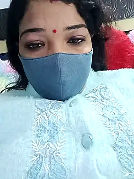 Snapshot of Cute-Raashii chatting on 01-03-25, 05:53 Cute-Raashii online show from 01-03-25, 05:53