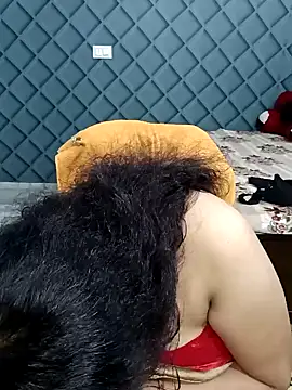 Snapshot of Cute-Raashii chatting on 01-18-25, 11:55 Cute-Raashii online show from 01-18-25, 11:55