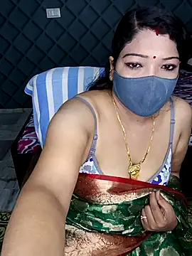 Snapshot of Cute-Raashii chatting on 01-30-25, 06:00 Cute-Raashii online show from 01-30-25, 06:00