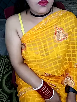 Snapshot of Cute-Raashii chatting on 02-06-25, 04:03 Cute-Raashii online show from 02-06-25, 04:03