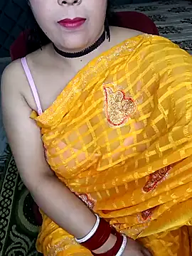 Snapshot of Cute-Raashii chatting on 02-06-25, 07:07 Cute-Raashii online show from 02-06-25, 07:07