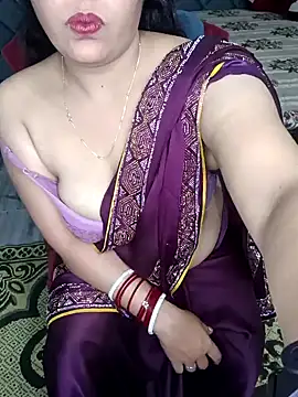 Snapshot of Cute-Raashii chatting on 02-08-25, 09:46 Cute-Raashii online show from 02-08-25, 09:46