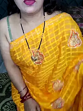 Snapshot of Cute-Raashii chatting on 02-19-25, 05:27 Cute-Raashii online show from 02-19-25, 05:27