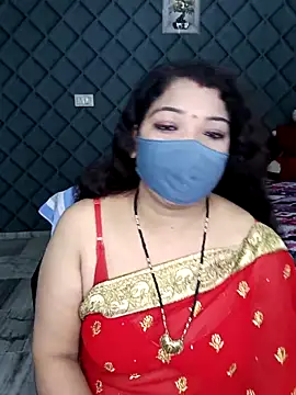 Snapshot of Cute-Raashii chatting on 02-25-25, 06:09 Cute-Raashii online show from 02-25-25, 06:09