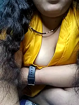 Snapshot of Cute-Raashii chatting on 03-13-25, 05:07 Cute-Raashii online show from 03-13-25, 05:07