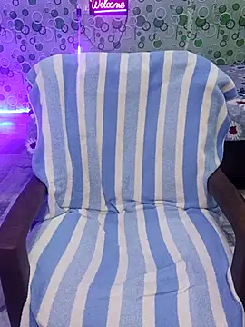 Snapshot of Cute-Raashii chatting on 09-15-25, 01:05 Cute-Raashii online show from 09-15-25, 01:05