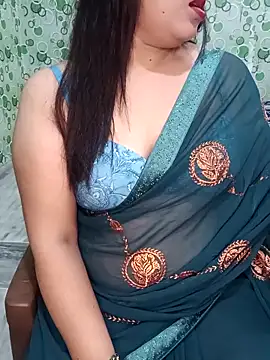 Snapshot of Cute-Raashii chatting on 09-24-25, 12:58 Cute-Raashii online show from 09-24-25, 12:58