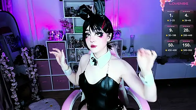 Snapshot of Aki__Ra chatting on 09-14-25, 03:27 Aki  Ra online show from 09-14-25, 03:27