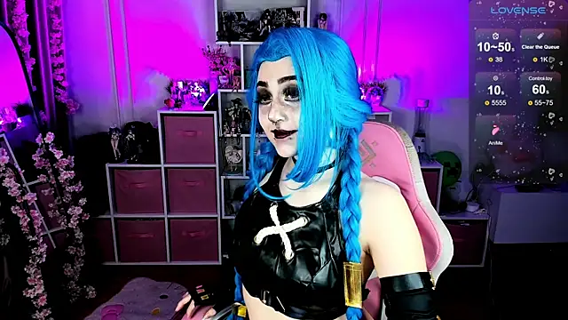 Snapshot of Aki__Ra chatting on 10-01-25, 12:38 Aki  Ra online show from 10-01-25, 12:38