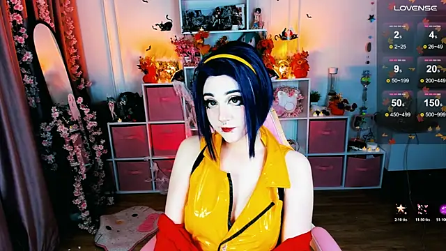 Snapshot of Aki__Ra chatting on 10-23-25, 11:46 Aki  Ra online show from 10-23-25, 11:46