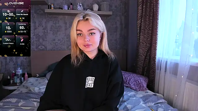 Snapshot of purebeautie13 chatting on 01-27-25, 12:16 purebeautie13 online show from 01-27-25, 12:16