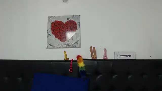 Snapshot of Angelinna_Milf chatting on 01-15-25, 07:12 Angelinna Milf online show from 01-15-25, 07:12