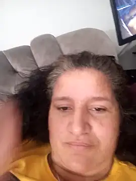 Snapshot of Angelinna_Milf chatting on 10-22-25, 06:07 Angelinna Milf online show from 10-22-25, 06:07