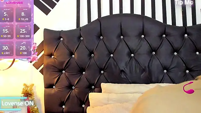 AllisonsweetZ online show from 12-21-24, 08:10