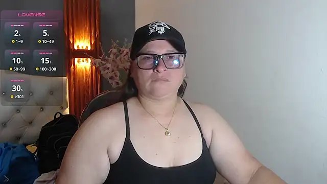 Snapshot of katty_femdom chatting on 05-17-26, 12:23 katty femdom online show from 05-17-26, 12:23