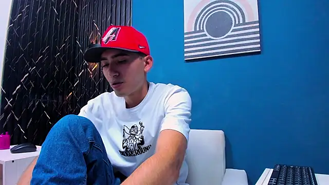 Liam crox online show from 02-04-25, 05:34