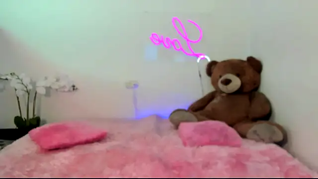 kendal scott1 online show from 01-08-25, 07:24