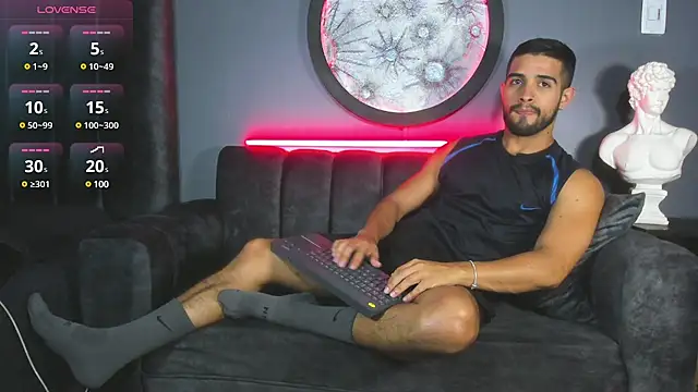 khriss brown online show from 02-05-25, 11:06