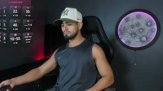 khriss brown online show from 11-18-25, 08:46