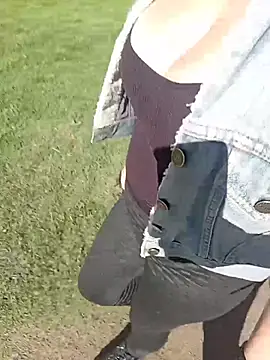 sophie banger online show from 04-25-26, 08:28