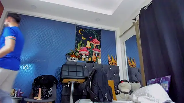 Snapshot of leondevereda chatting on 02-25-25, 09:24 leondevereda online show from 02-25-25, 09:24
