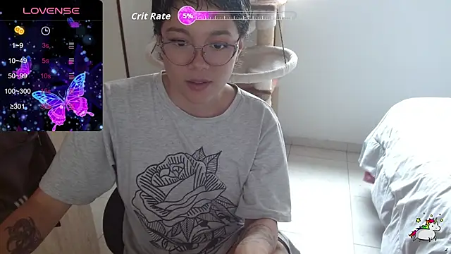 TRIXIE TANG28 online show from 10-09-25, 03:10