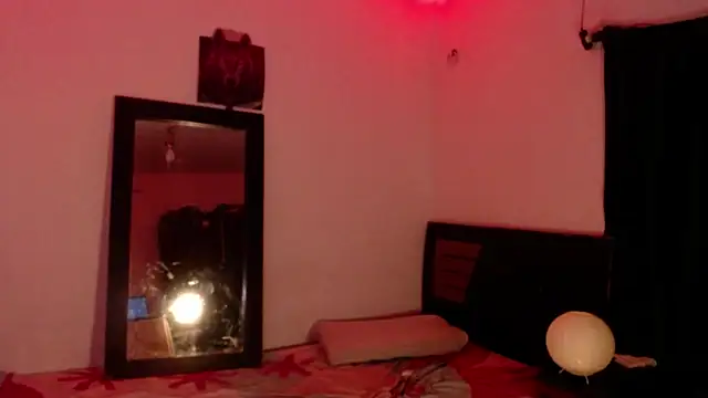 Snapshot of maxximus_100 chatting on 01-19-25, 07:25 maxximus 100 online show from 01-19-25, 07:25