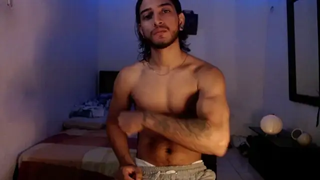 Snapshot of maxximus_100 chatting on 01-26-25, 07:41 maxximus 100 online show from 01-26-25, 07:41