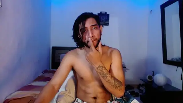 Snapshot of maxximus_100 chatting on 01-31-25, 09:59 maxximus 100 online show from 01-31-25, 09:59