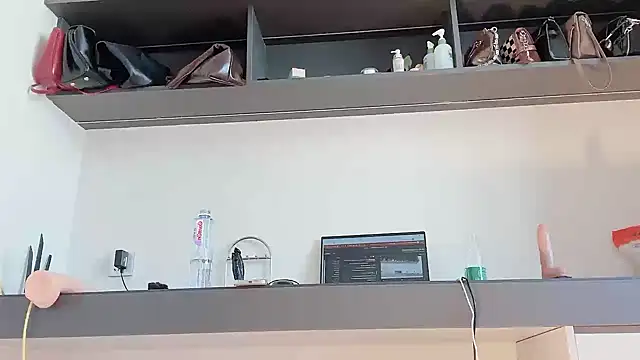 Krismil3 online show from 09-12-25, 11:48