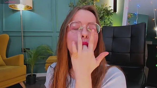 Snapshot of CassieCool chatting on 12-30-24, 08:58 CassieCool online show from 12-30-24, 08:58