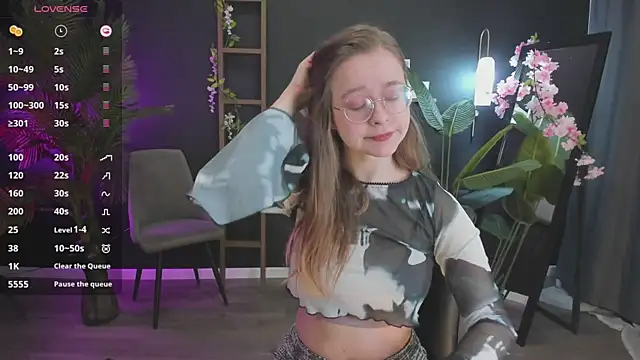 Snapshot of CassieCool chatting on 01-23-25, 08:35 CassieCool online show from 01-23-25, 08:35