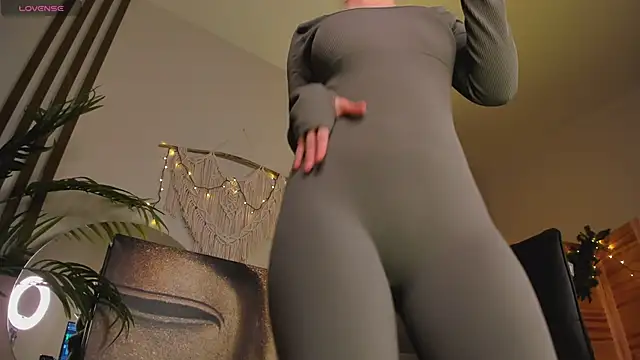 Snapshot of CassieCool chatting on 01-29-25, 11:56 CassieCool online show from 01-29-25, 11:56