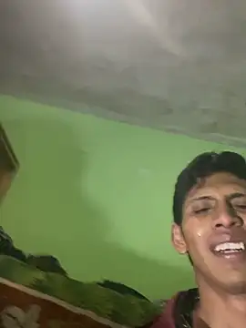 Snapshot of skaaaass chatting on 10-20-25, 09:32 skaaaass online show from 10-20-25, 09:32