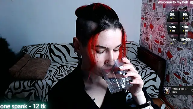 Miya Wey  online show from 12-21-24, 12:27