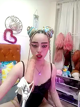 Snapshot of Yennastone chatting on 12-14-24, 01:06 Yennastone online show from 12-14-24, 01:06