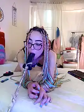 Snapshot of Yennastone chatting on 01-06-25, 07:35 Yennastone online show from 01-06-25, 07:35