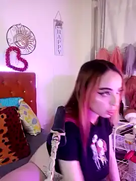 Snapshot of Yennastone chatting on 01-16-25, 02:19 Yennastone online show from 01-16-25, 02:19