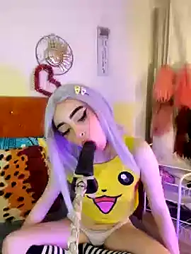 Snapshot of Yennastone chatting on 01-18-25, 03:20 Yennastone online show from 01-18-25, 03:20